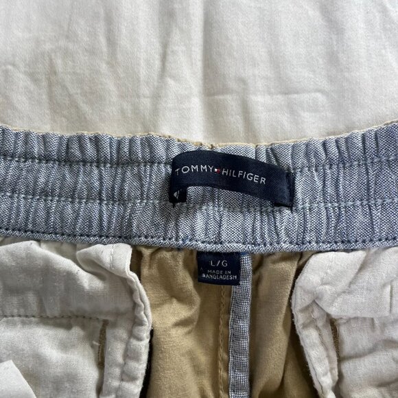 Tommy Hilfiger Khaki Elastic Waist Chico Style Shorts | Size L - Picture 4 of 6